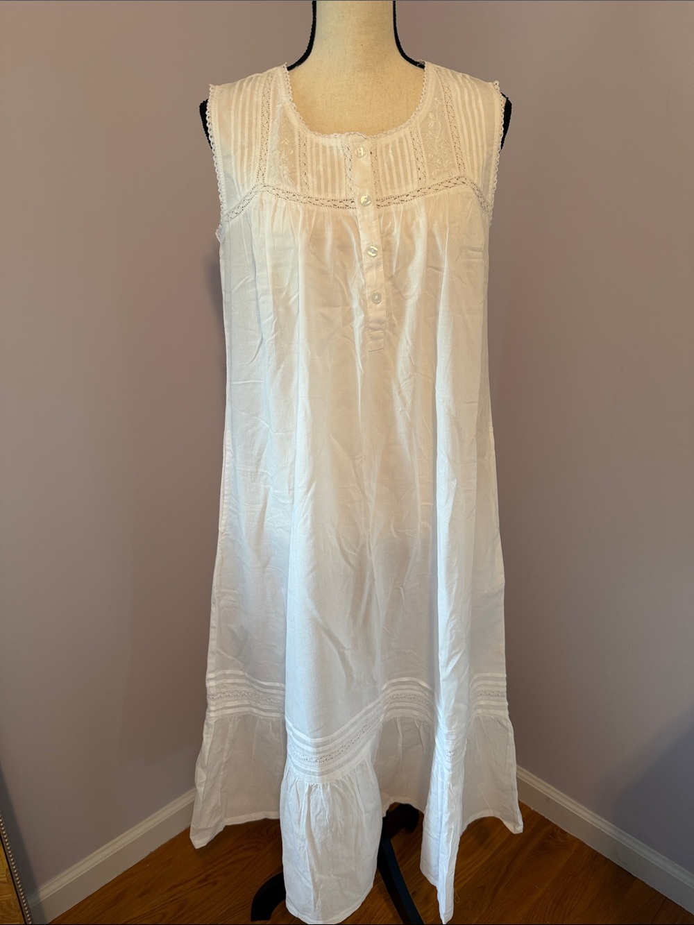 Women’s White Cotton Sleeveless Nightgown - Classic Sleepwear